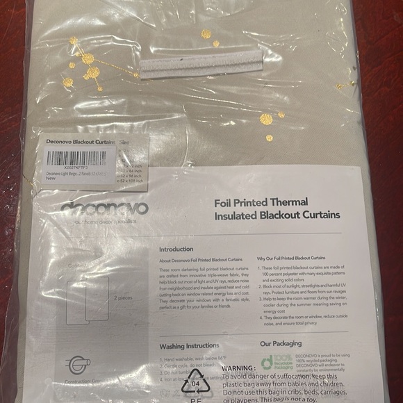 Black out curtains - Picture 2 of 3